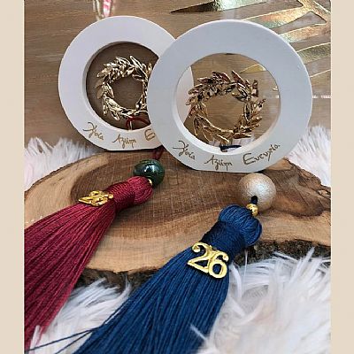 ΧΕΙΡΟΠΟΙΗΤΟ ΧΡΙΣΤΟΥΓΕΝΝΙΑΤΙΚΟ ΔΙΑΚΟΣΜΗΤΙΚΟ ΑΠΟ ΜΕΤΑΛΛΟ ΚΑΙ ΜΑΡΜΑΡΟ