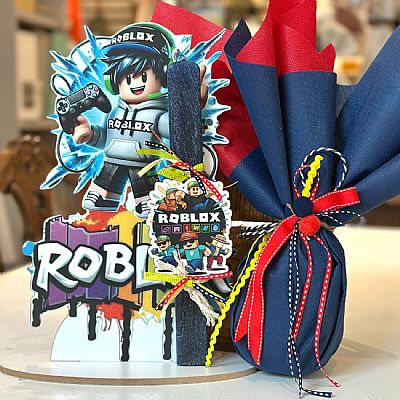 ΠΑΣΧΑΛΙΝΟ ΣΕΤ ROBLOX ΜΕ ΑΡΩΜΑΤΙΚΗ ΛΑΜΠΑΔΑ-ΣΟΚΟΛΑΤΕΝΙΟ ΑΥΓΟ κ ΞΥΛΙΝΗ ΒΑΣΗ 30 εκ-8006